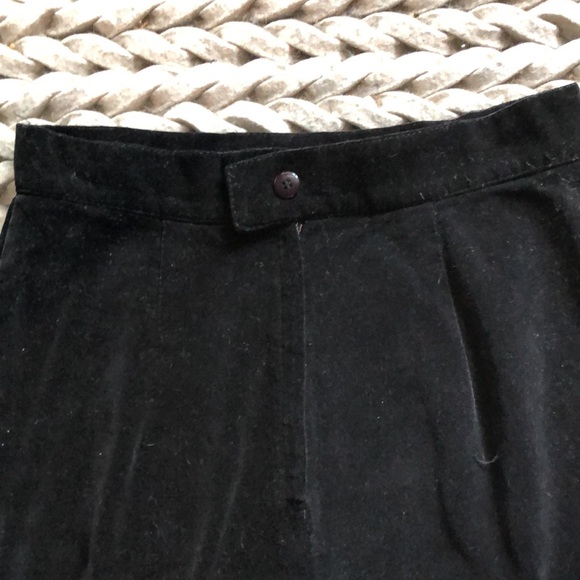 Vintage velvet skirt - Picture 3 of 4